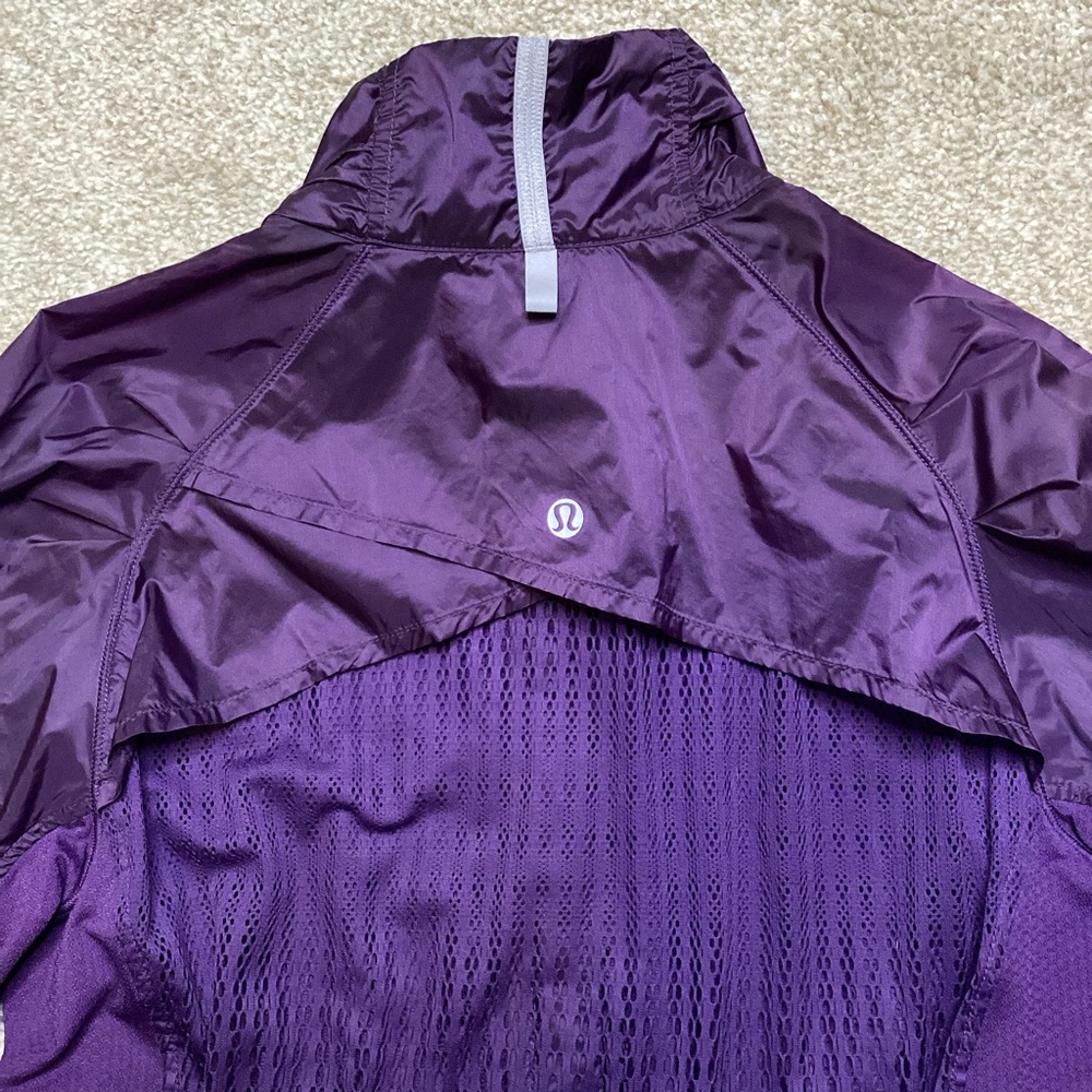 Lululemon Run: Wild Jacket Concord Grape Purple Nothin’ To Hide Mesh Wind Light - Picture 15 of 16